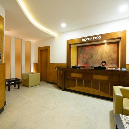 Comfy Luxury Hotel Bangalore Bagian luar foto