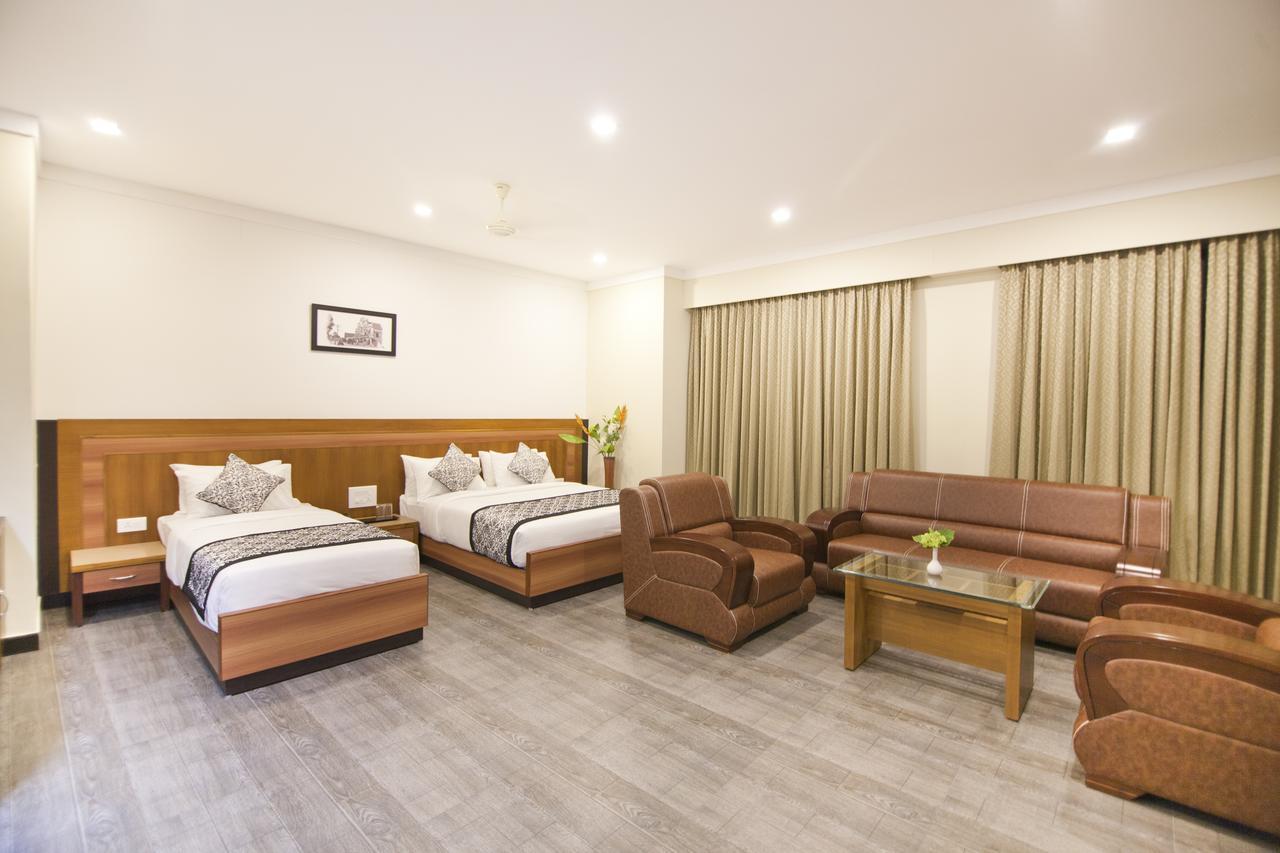 Comfy Luxury Hotel Bangalore Bagian luar foto