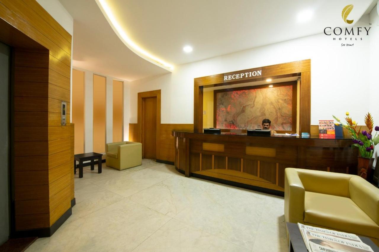 Comfy Luxury Hotel Bangalore Bagian luar foto