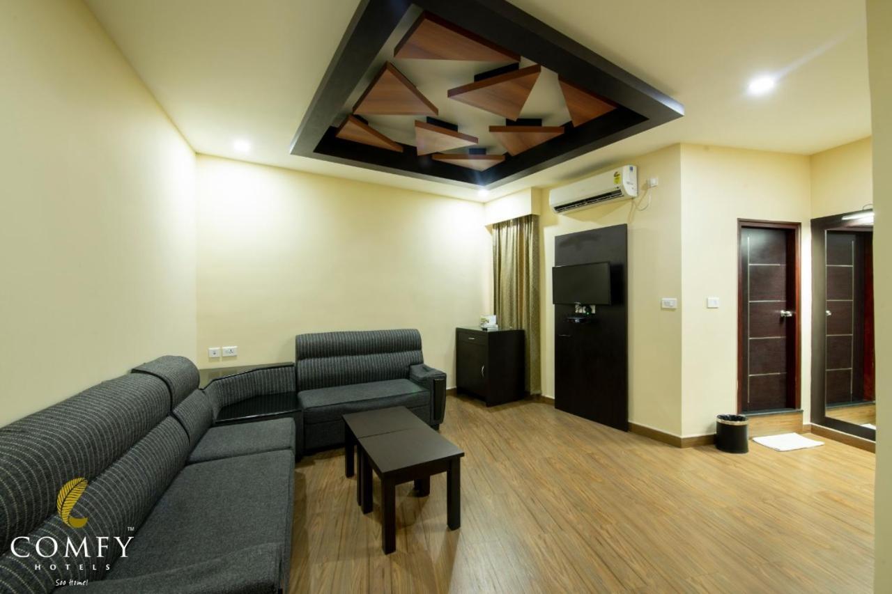 Comfy Luxury Hotel Bangalore Bagian luar foto