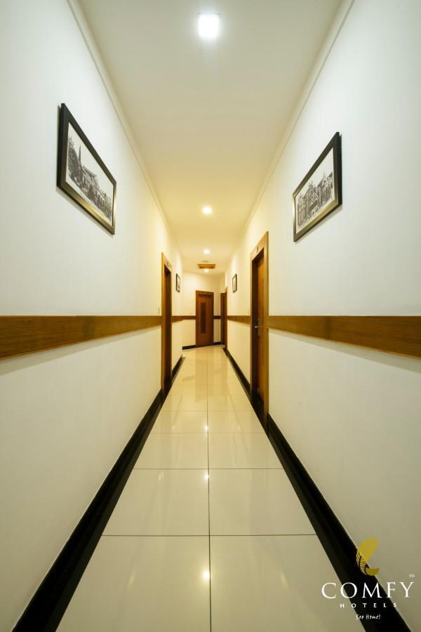 Comfy Luxury Hotel Bangalore Bagian luar foto