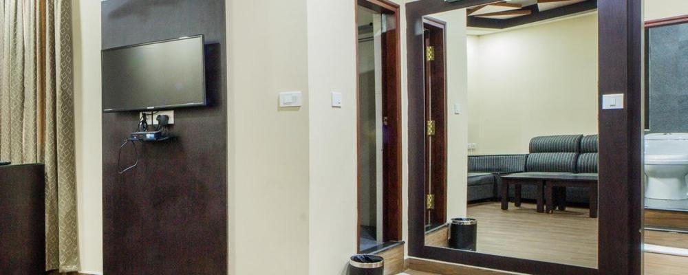 Comfy Luxury Hotel Bangalore Bagian luar foto