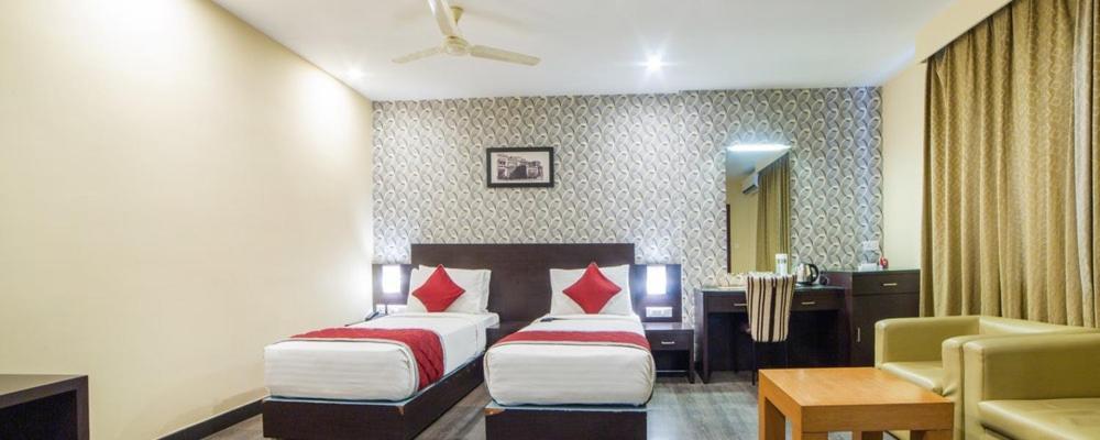Comfy Luxury Hotel Bangalore Bagian luar foto